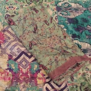 Women’s purple and green hummingbird scarf